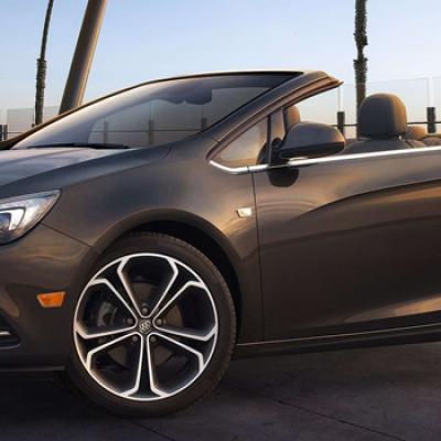 Showroom xe thể thao 7